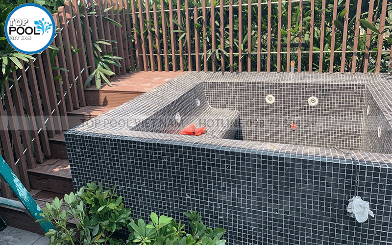 Thi công hồ jacuzzi bởi Top Pool Việt Nam